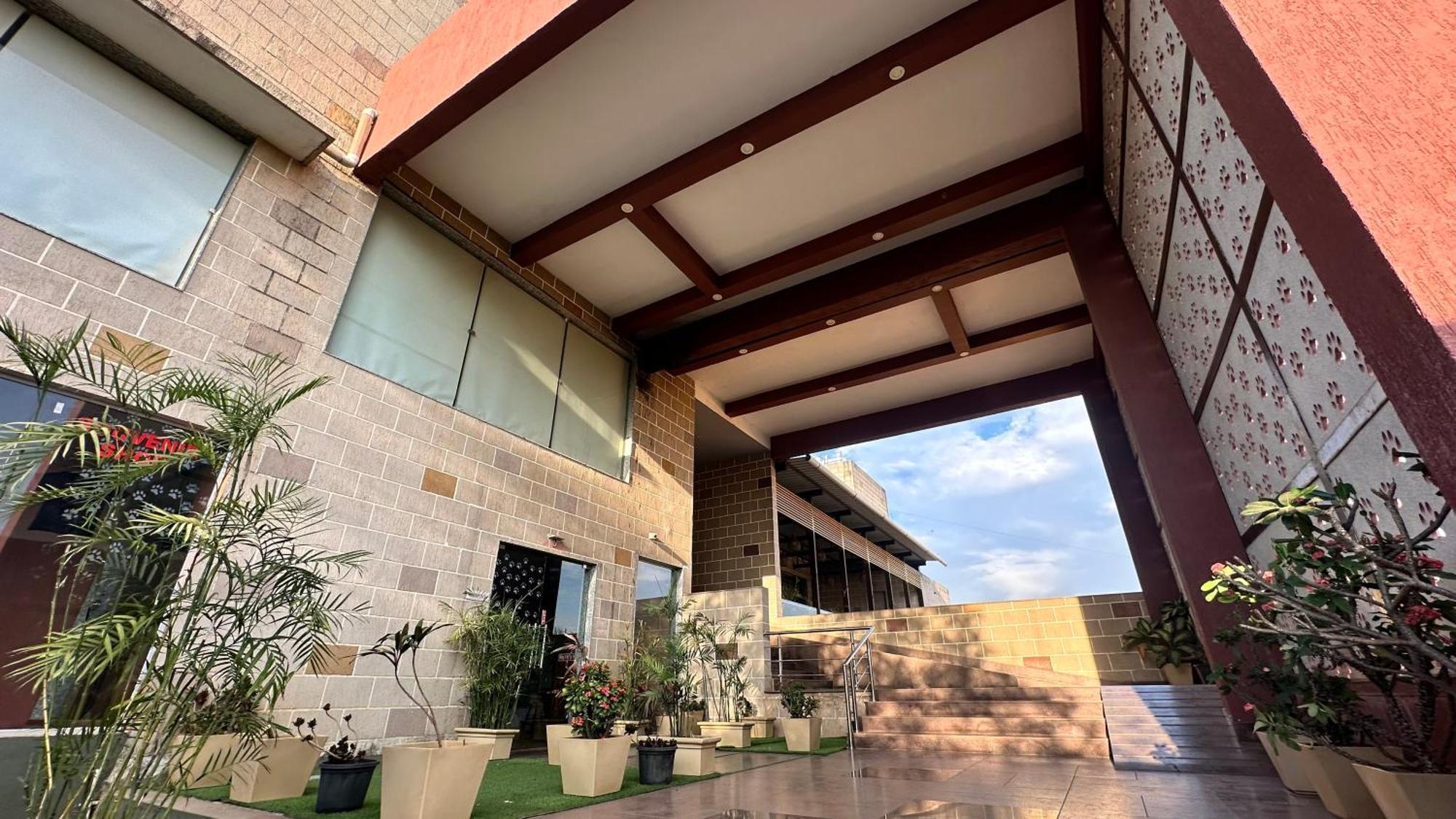 Lion Park Hotel & Resorts Sasan Gir Exterior photo